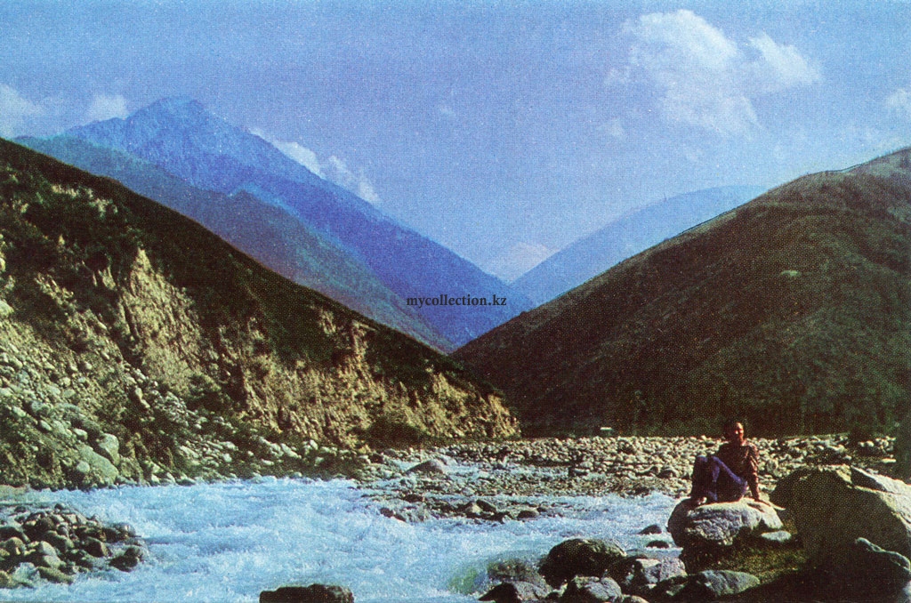 Alma-Ata Kazakhstan View of Butakovskoe Gorge 1974 - Вид на Бутаковское ущелье .jpg