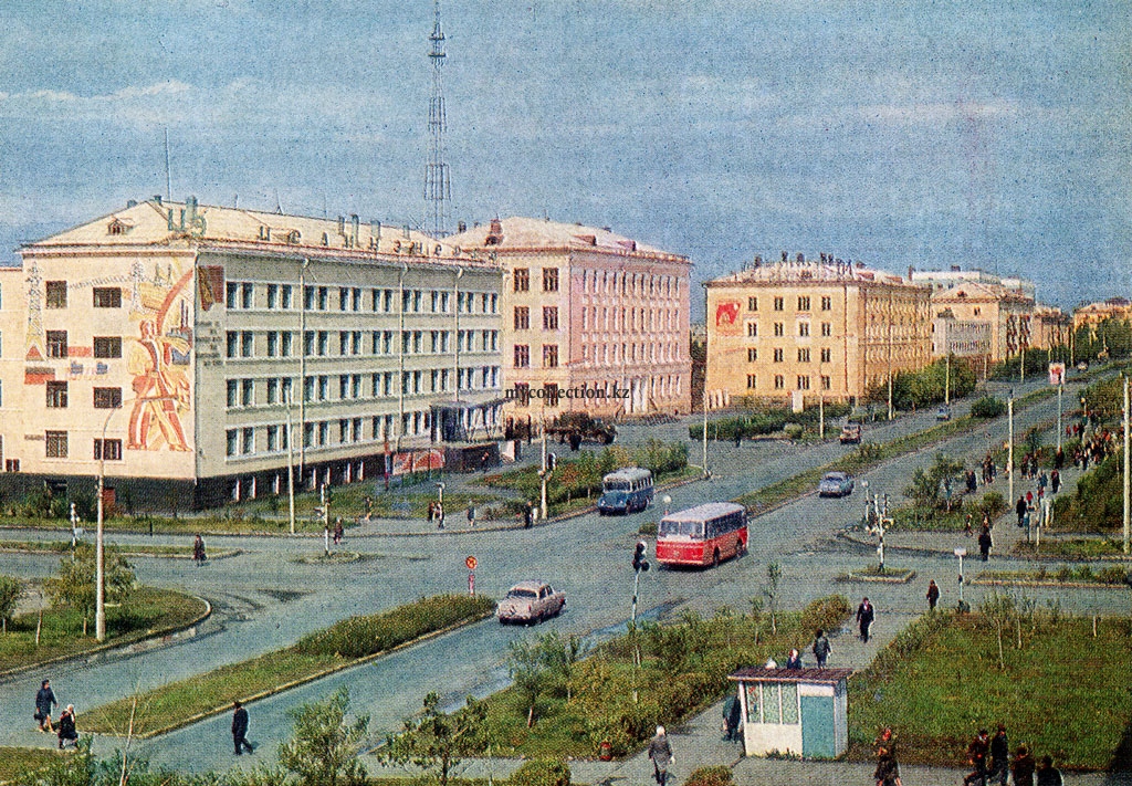 Tselinograd 1971 - Peace street - Улица Мира - Целиноград.jpg