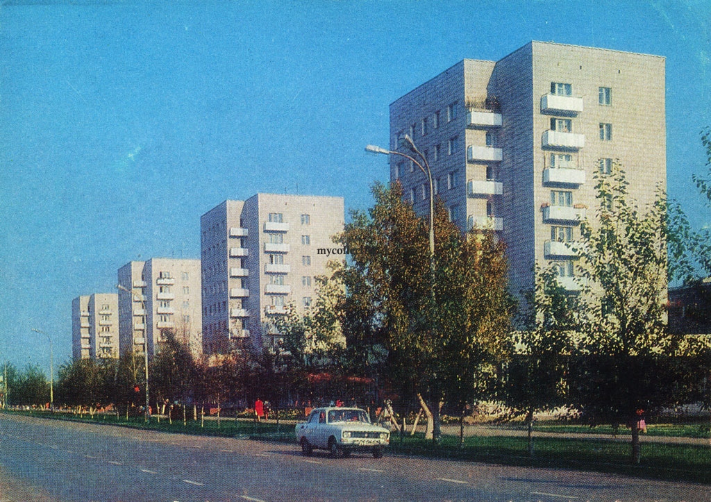 Kazakhstan - Tselinograd 1978 -  Astana Lenin-Abay street - Проспект имени  Ленина - Целиноград.jpg