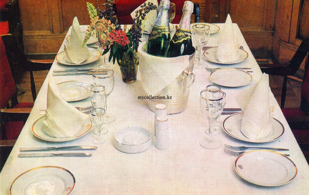 Table setting for gala receptions  - Сервировка стола для торжественных приемов.jpg